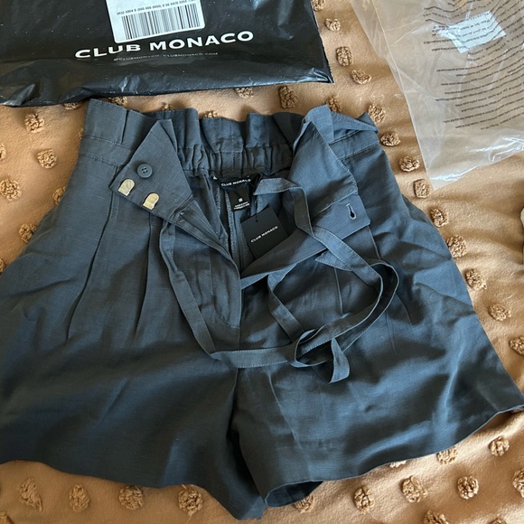 Club Monaco shorts - Picture 2 of 5